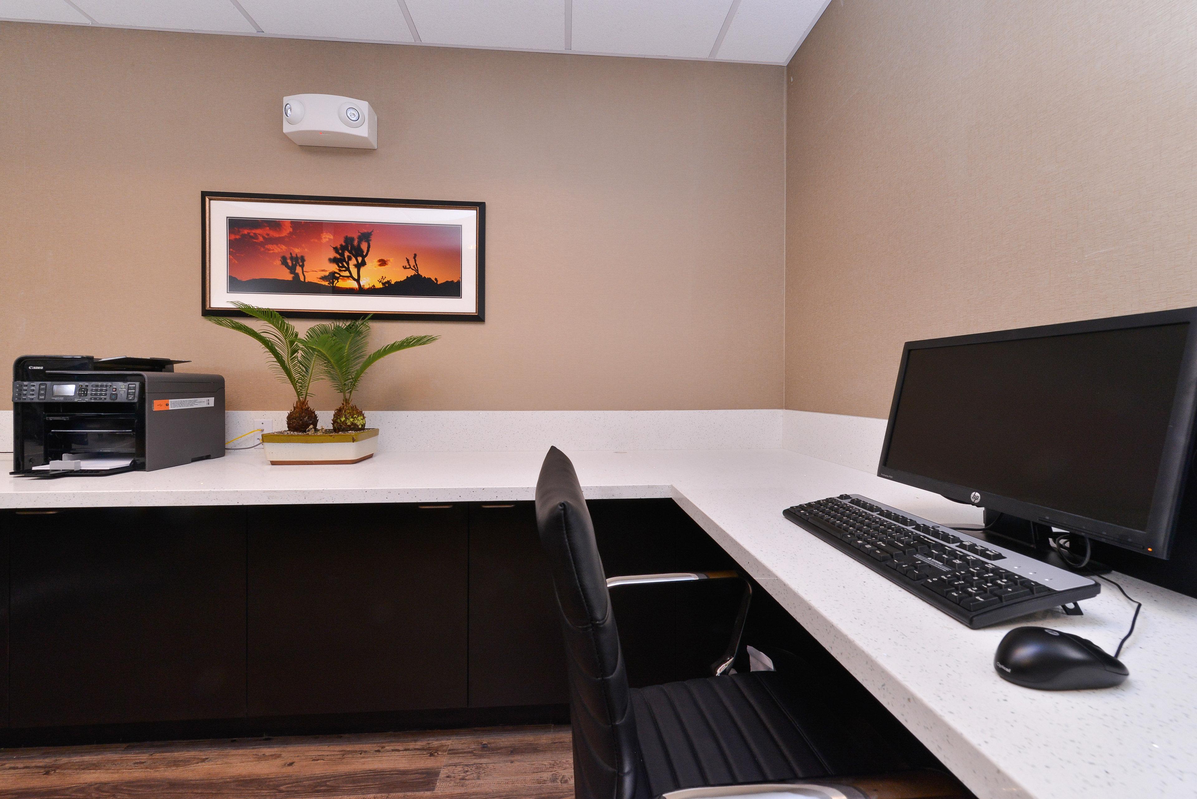 Holiday Inn Express & Suites Indio - Coachella Valley By Ihg Exterior foto
