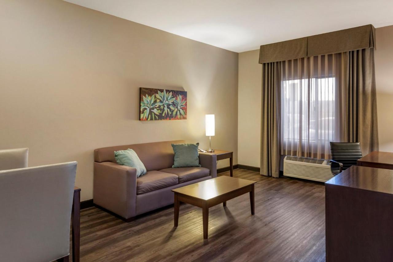 Holiday Inn Express & Suites Indio - Coachella Valley By Ihg Exterior foto