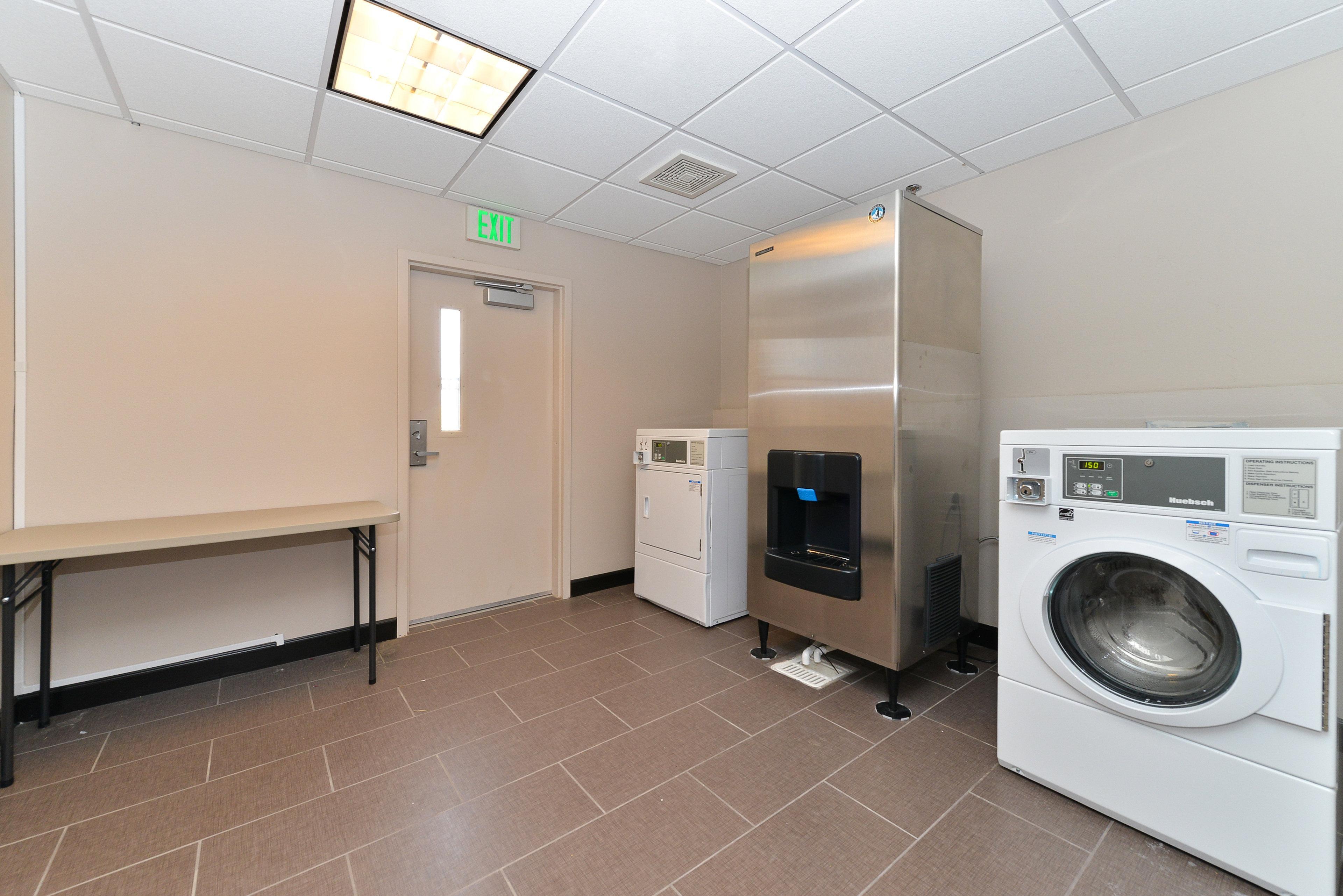 Holiday Inn Express & Suites Indio - Coachella Valley By Ihg Exterior foto