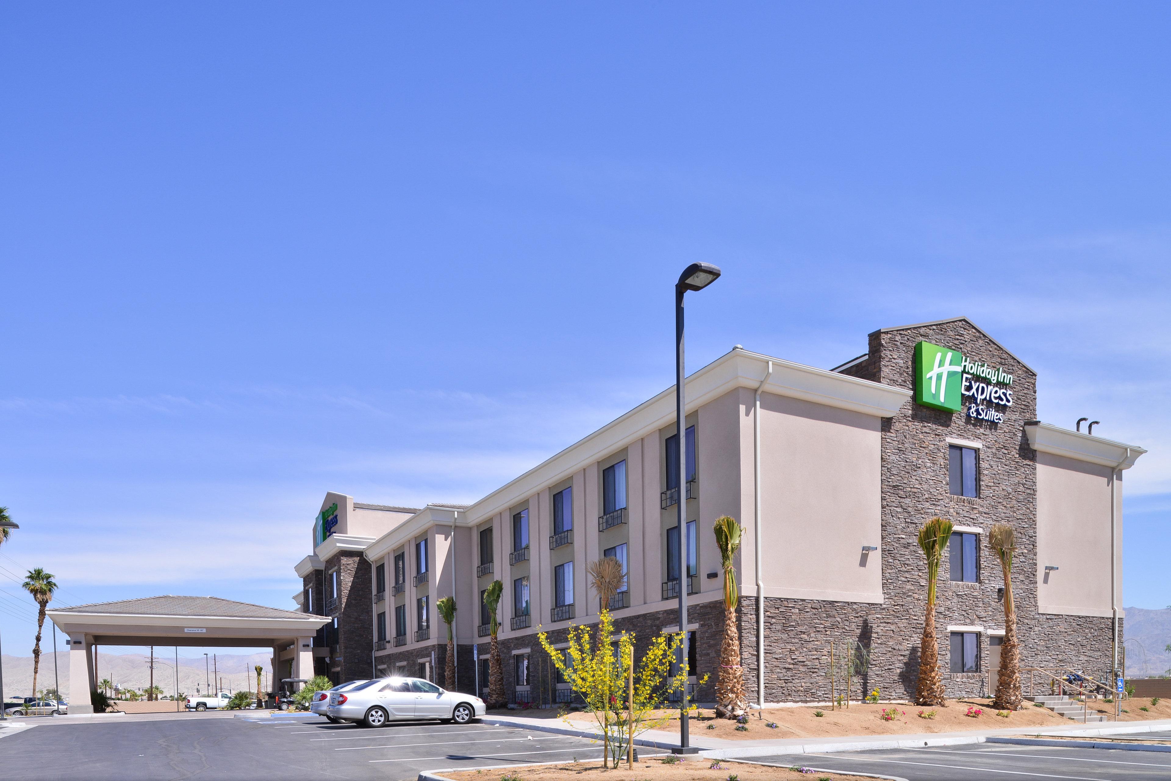 Holiday Inn Express & Suites Indio - Coachella Valley By Ihg Exterior foto